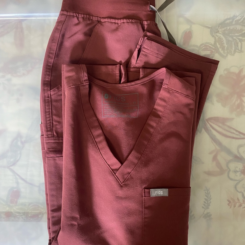 FIGS Scrubs | Pants XSP | Top XS